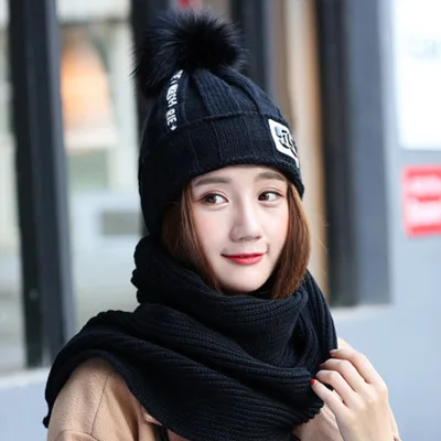 Новые модные зимние шляпы для женщин вязаный длинный шарф шаль дамы милые бини с помпоном Толстая теплая шапка и аксессуары для шарфа 2/комплект - Цвет: Черный