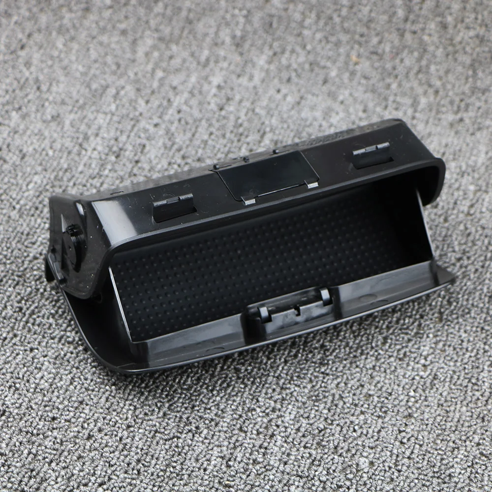 Рисунок 5 - 1K0868837 черный футляр для солнцезащитных