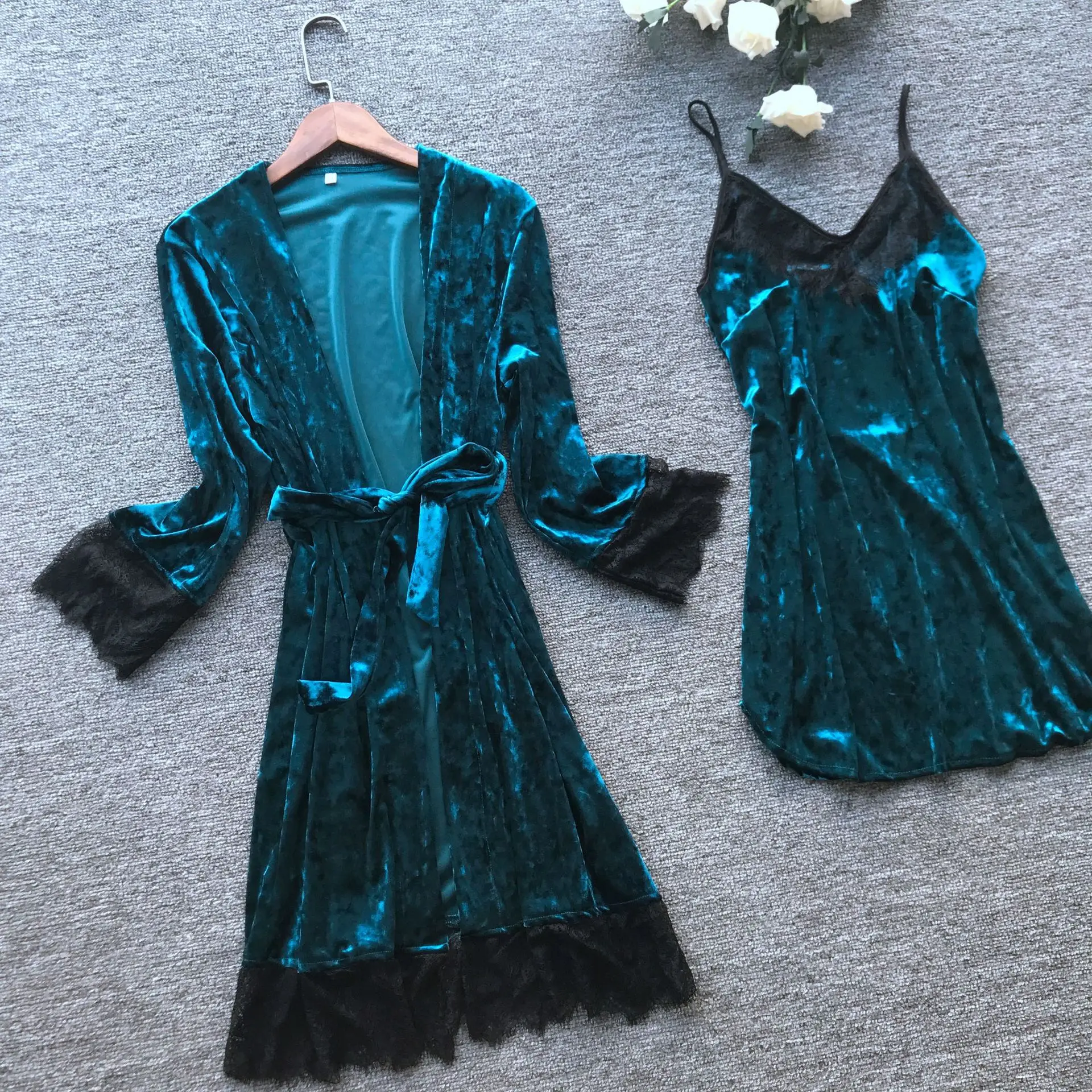 Smmoloa бархатный женский зимний халат из двух частей, роскошные комплекты с v-образным вырезом, одежда для сна Женская+ халат - Цвет: blue