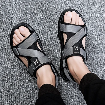 

New 2020 Fashion Trend Summer Man Beach Sandals Gladiator Men's Outdoor Shoes Roman Men Casual Shoe Flat Shoes Size 38-44