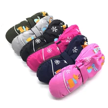 1 пара лыжных перчаток, Детские рукавицы, зимние уличные лыжные перчатки с длинными рукавами, Нескользящие утепленные лыжные перчатки с мультяшным принтом