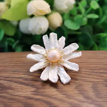 

Creative Elegant brooch Natural Fresh Water Baroque Pearl Brooch For Women Party Brooch Flower Fine Jewelry Handmade