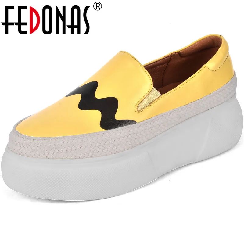 

FEDONAS Top Quality Spring Summer New Round Toe Women Flats Color Matching Shoes Woman Cow Genuine Leather New 2020 Shoes Woman