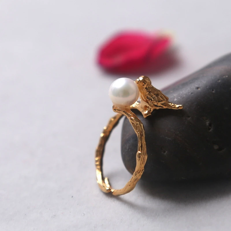 

Natural Pearl Silver Gilded Fashion, Simple And Adjustable Ring Ring, Loop, High-end Hand-designed Birthday Gift Jewelry