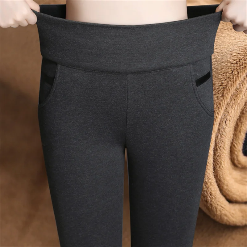 Женские зимние теплые вельветовые плотные брюки с высокой талией, эластичные корейские брюки для мамы среднего возраста, Стрейчевые прямые брюки размера плюс 5XL