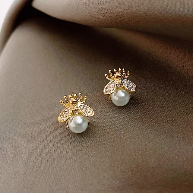 Boucles d'oreilles en perles d'abeille de Style coréen pour femmes, petites boucles d'oreilles exquises et élégantes pour dames, bijoux cadeaux d'anniversaire pour fête de mariage