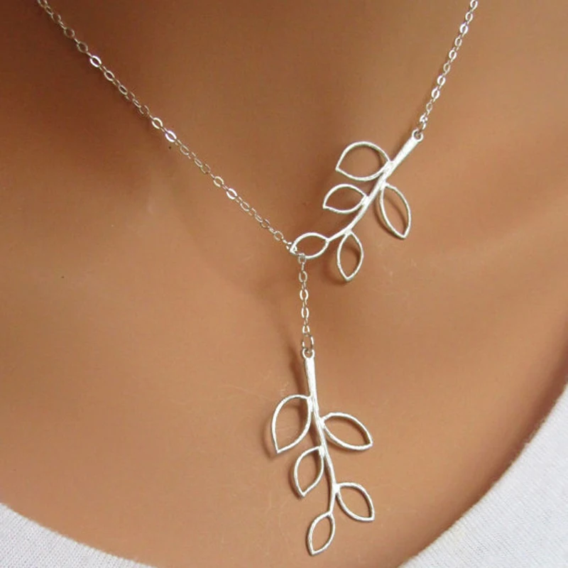 New Fashion Simple Star & Moon Pendant Necklace For Women New Bijoux Maxi Statement Necklaces Collier Fashion Jewelry