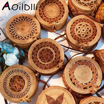 

2020 Round Straw Bags Women Summer Rattan Bag Handmade Woven Beach Cross Body Shoulder Bag Circle Bohemia Handbag Bali