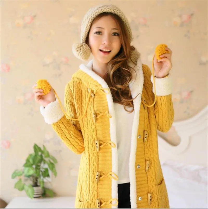 

Designer Twist Pattern Womens Sweater Fashion Horn Button Thick Warm Winter Jacket Japan Sweet Styles Knit