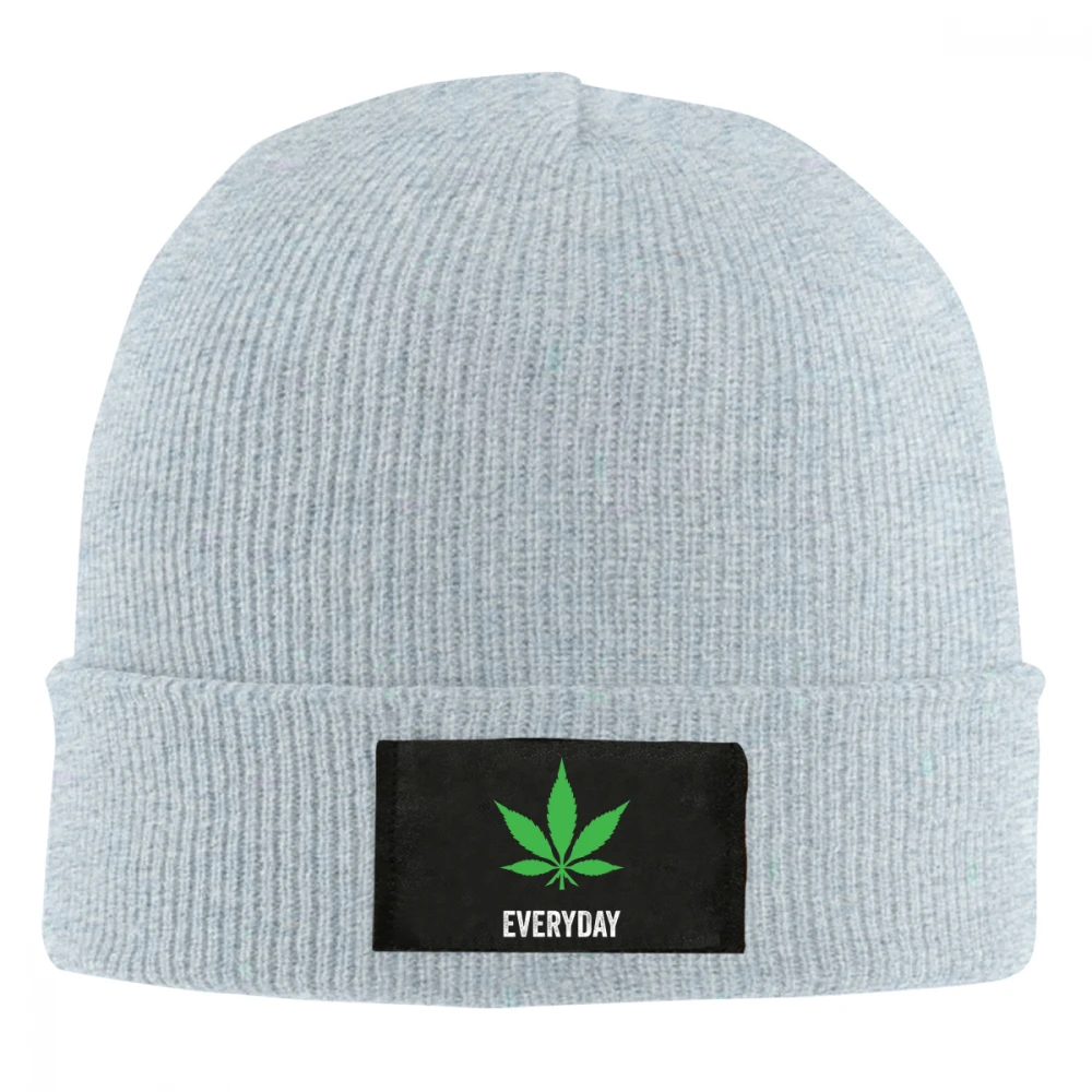 Weed Leaf Black Beanie Men's Women's Winter Warm Ski Skull Cap Knitted hat