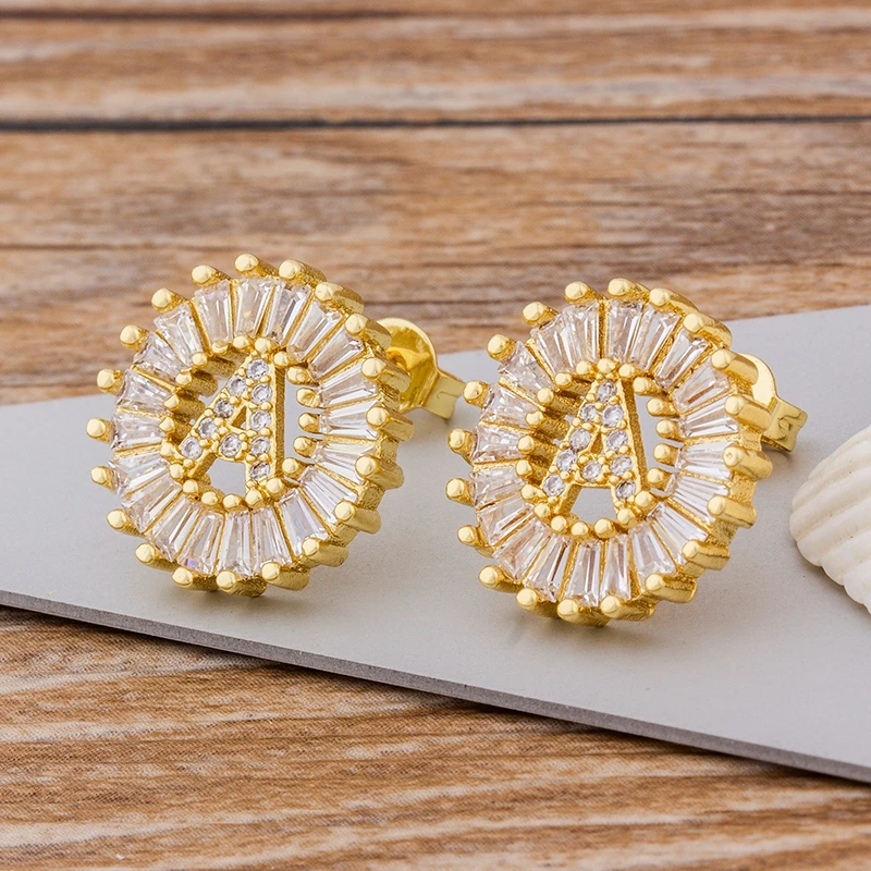 Модные серьги с 26 буквами, индивидуальный подарок для женщин, милый Алфавит AAA кубический цирконий, золотые серьги-гвоздики, ювелирные изделия