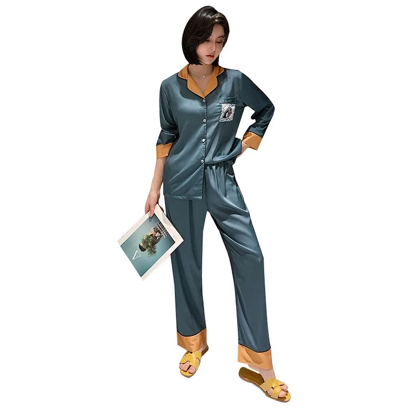 

Spring And Sutumn Silk Lapel Home Service Thin Section Of The Same Paragraph Pajamas Silk Long Sleeve Trousers Suit