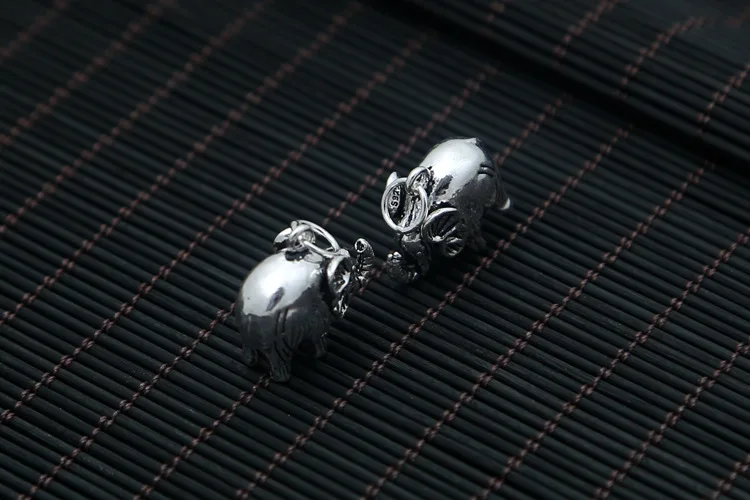 2650813173_2092824473