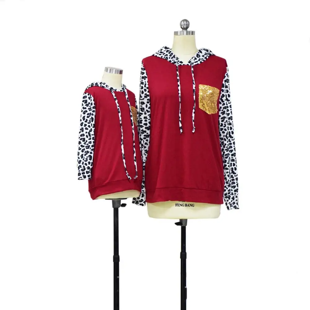 

2019 New Mother and Daughter Leopard Hooded Sweatshirts Sequined Pockets Printed Patchwork Mommy and Me Hoodies Family Clothes