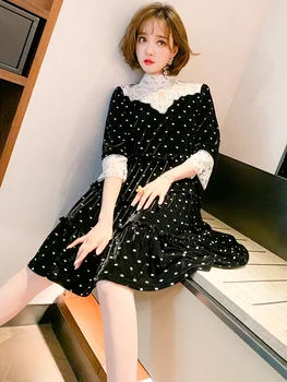 

Contrasting color polka dot lace stitching loose meat covering elegant velvet dress female 2020 autumn and winter new