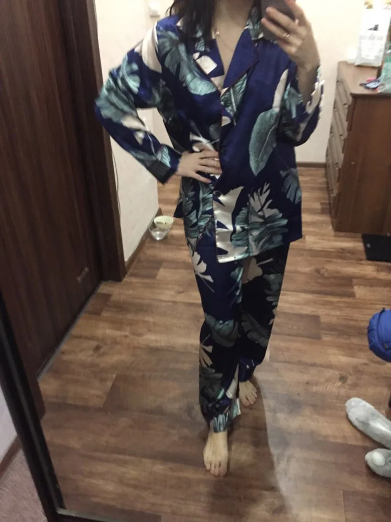 Sanderala печать тропических растений узор Глубокий V для женщин Пижамный Комплект пижамный костюм из вискозы с длинным рукавом брюки Мягкая домашняя одежда