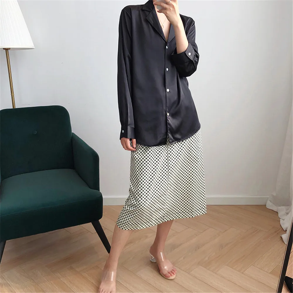 Chiffon Satin Blouse Shirts for Women 2019 Autumn Elegant Black Blouse French Style Sexy V Neck Long Sleeve Blouse Tops H2003 (13)