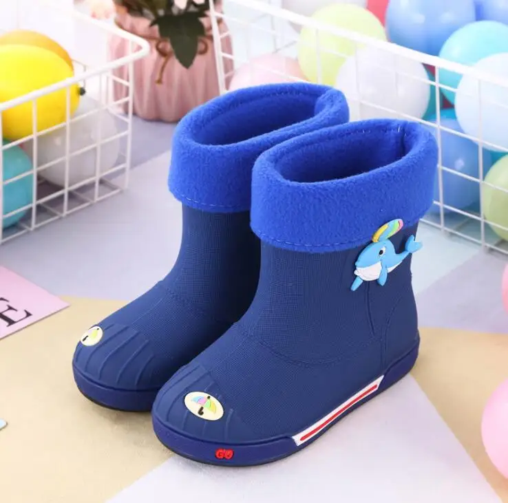 Всесезонная детская непромокаемая обувь; модная классическая резиновая обувь из ПВХ для детей; детская водонепроницаемая обувь; детские резиновые сапоги - Цвет: Синий