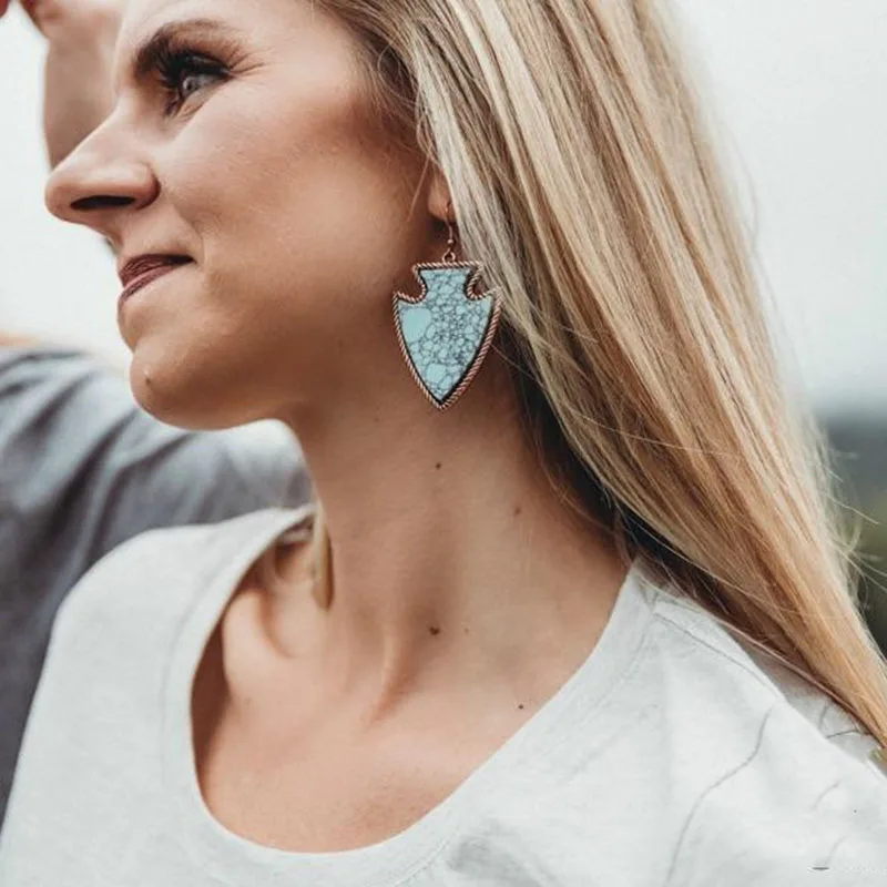 

Bohemia Turquoises Shield Drop Earrings for Women Vintage Arrow Shaped Big Statement Indian Earrings 2019 Tribal Jewelry Z4D310