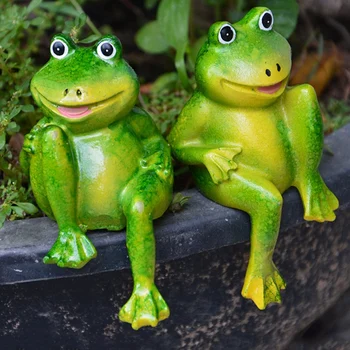 

HOT 2Pcs/Set Cute Resin Sitting Frogs Statue Outdoor Garden Store Decorative Frog Sculpture for Home Desk Garden Decor Ornament