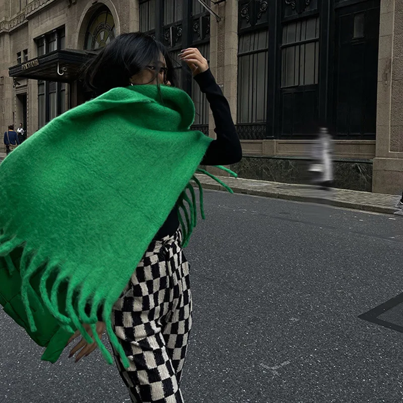 Luksusowe Cashmere kobiet szalik zimowy gruby ciepły stałe Cape okłady kobieta bandana pashmina długi tassel kobiet foulard gruby koc 1 Luksusowe Cashmere kobiet szalik zimowy gruby ciepły stałe Cape okłady kobieta bandana pashmina długi tassel kobiet foulard gruby koc 1