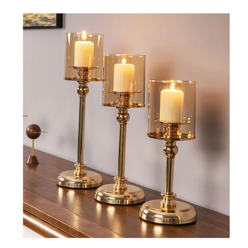 

Europe Light Luxury Candlestick Decoration Retro Romantic Candlelight Dinner Candle Holder Table American Home Decoration Metal