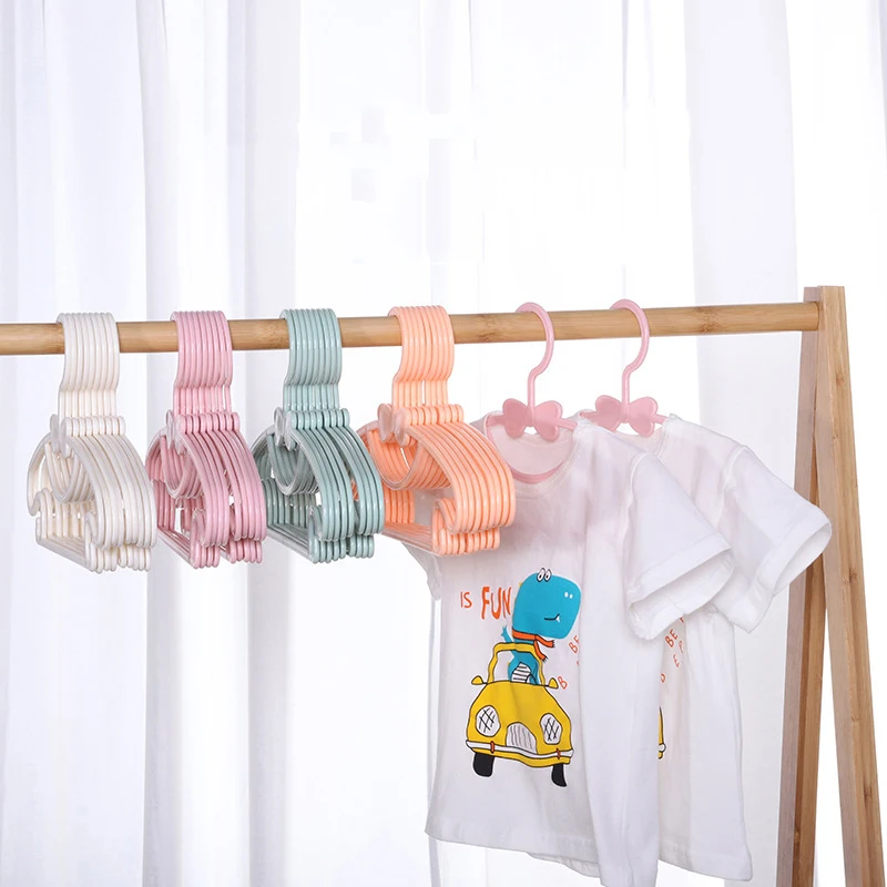 Kids Clothes Coat Garment Hanging Organiser Hangers Plastic Bar & Lips 