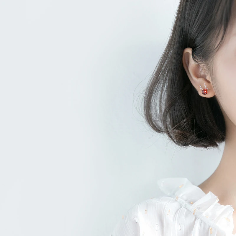 Modian Серебро милый маленький красный кристалл серьги гвоздики в виде оленя для