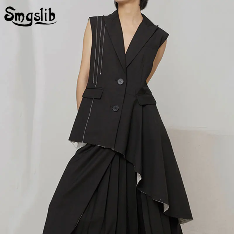 

2019 New Spring Summer V-collar Sleeveless Black Irregular Hem Pleated Stitch Cut Style Vest Women Vest Fashion Tide