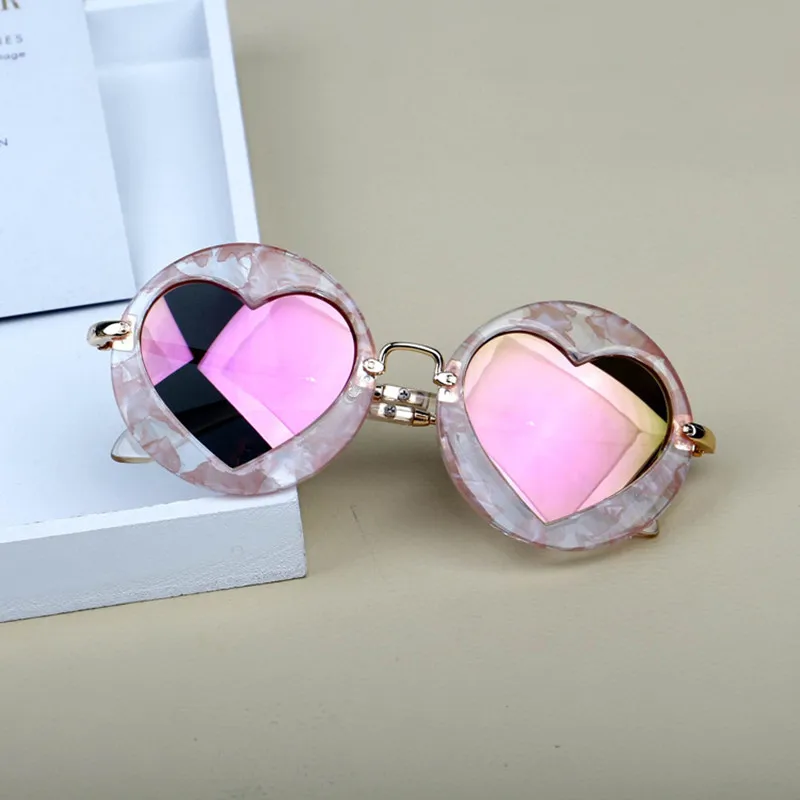 Детские розовые линзы с сердечками для мальчиков и девочек, детские Anti-UV400 в стиле ретро, круглые солнцезащитные очки в оправе, классический винтажный пляжный аксессуар для отдыха