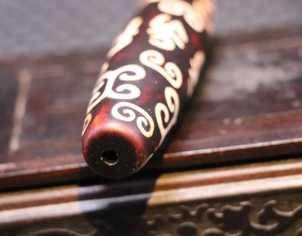 Unique Style Magic Power Tibetan Old Agate Lucky Cloud 6 OM Words Long dZi Bead Totem Amulet LKbrother Talisman UPS1216AQrs