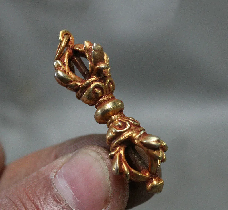 Colgante Amuleto De Cruz Tibetano Dorje Vajra - Bronce, 4.6 Cm, Ideal Para Colección O Regalo Espiritual