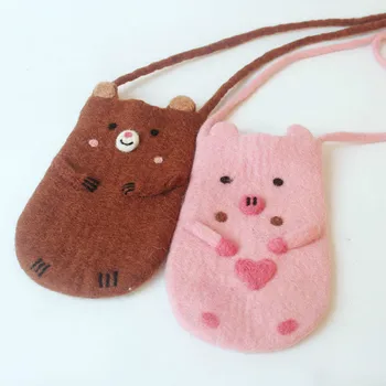 

Handmade Wool Felt Bear Shoulder Bag Purses Cute Women Pink Pig Diagonal Pouch Hand Bags Fashion Girl Sweet Messenger Bag 2019