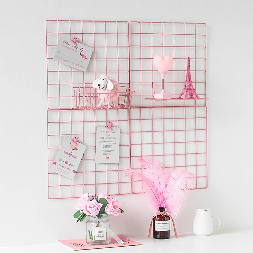 

MeterMall Hot Beauty Pink Iron Wire Mesh Humor Board Photo Screen for Girls Room Wall Decoration Bedroom Balcony Ornament