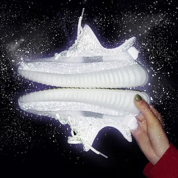 

Fashion Women Reflective Sneakers Feminino Casual Knitting Shoes Women 2020 Flying Breathable Mesh Sneakers Women Basket Femme