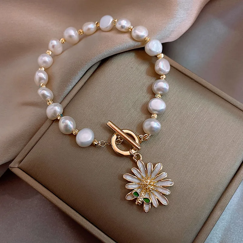 Pearl Bracelet Daisy Flower Bracelet Jewelry Bangle Adjustable Imitation Pearl Bracelet For Women Lady Girls Lover Female Valentine's Day Gift