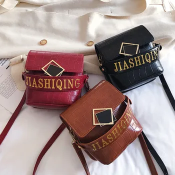 

Aelicy Bags For Women 2019 New Letter Printed Metal Frame Shoulder Solid Large Capacity Honorable Shoulder Bags For Women 2019