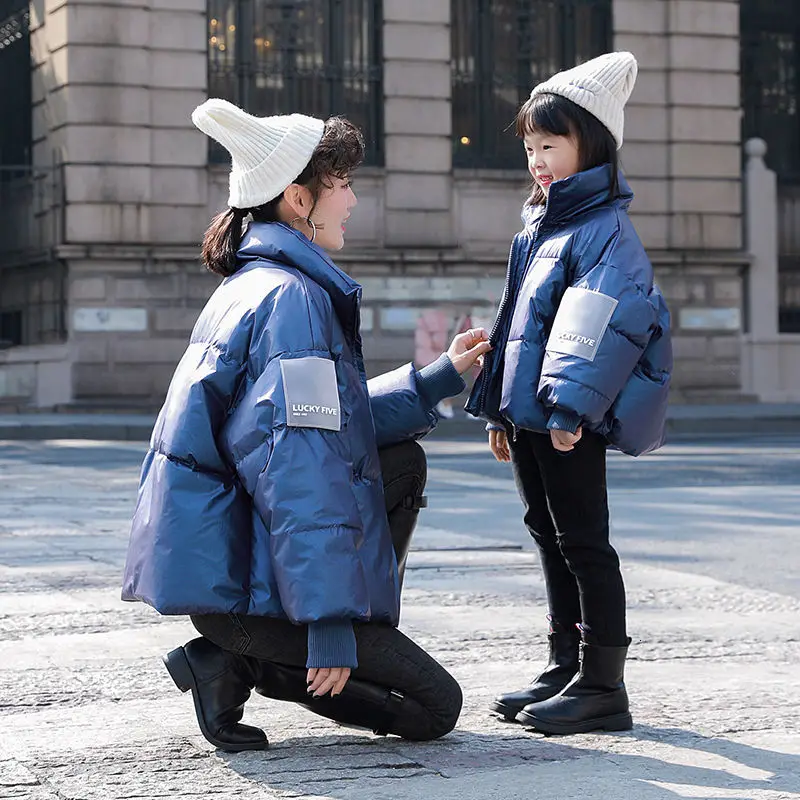 

2019 New Fashion White Duck Down Children's Jackets Girls Short Thickening Tide Solid Color Stand Collar Waterproof Glossy Coat