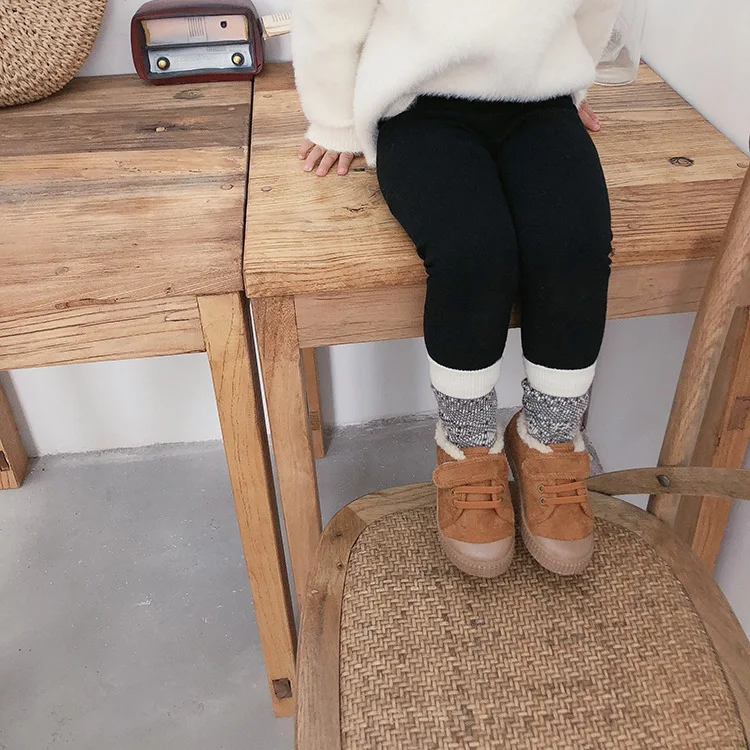 12636050304_1823421814