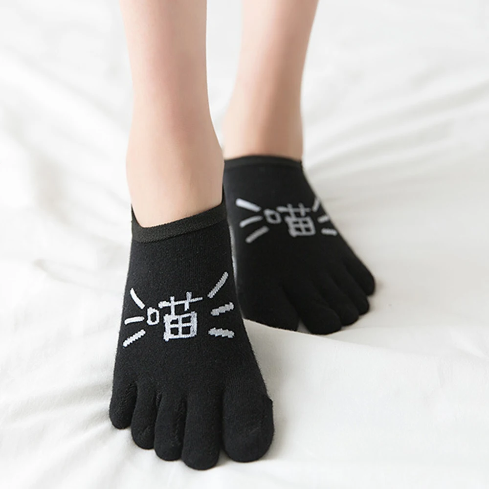 

2019 New Winter Autumn Women soft Cat Footprints Print Toe Socks Five Finger comfortable Sock Short Invisible Boat Socks