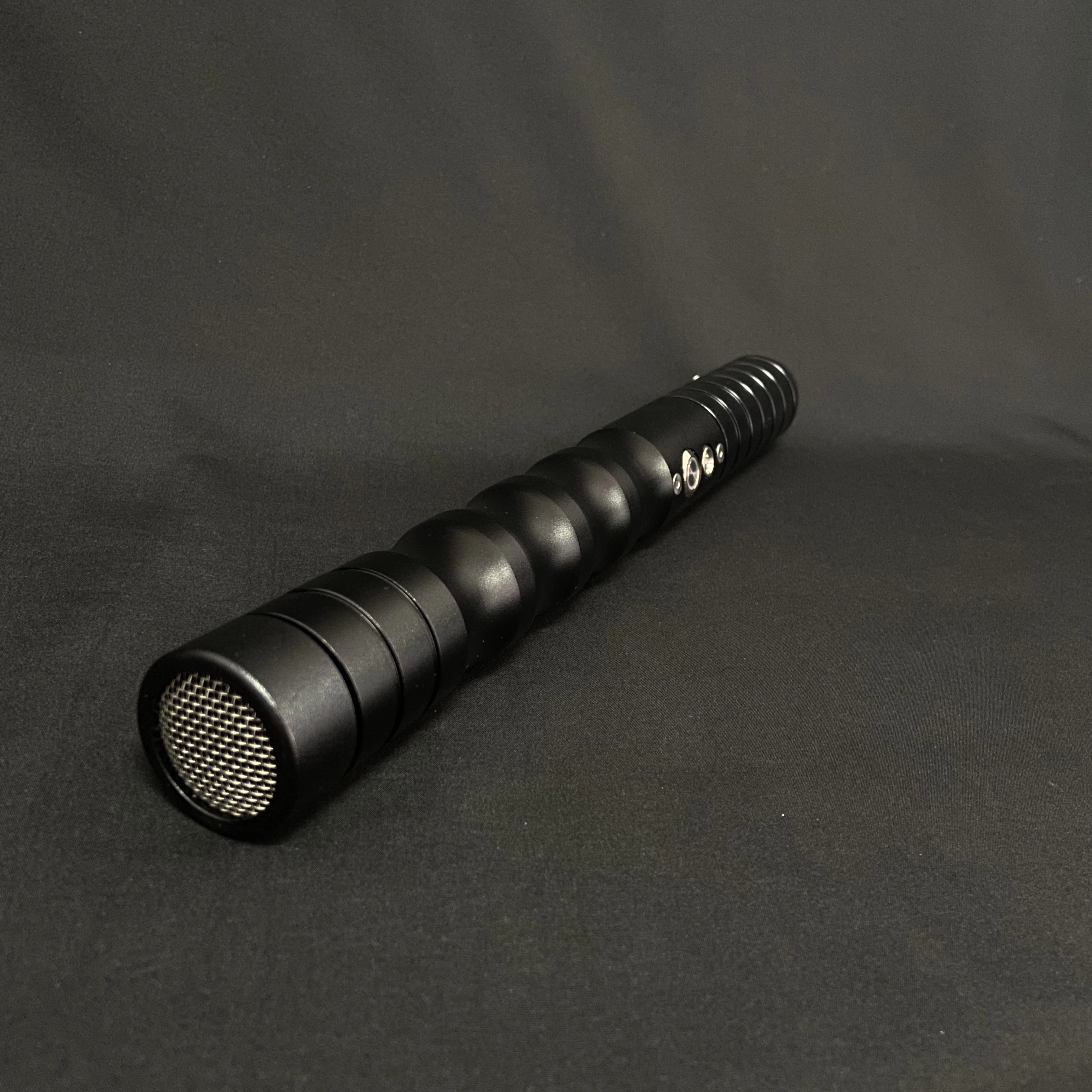 Sable de luz TXQsaber Heavy Dueling, luz LED RGB con empuñadura de Metal, Blade-OT003black FOC recargable de 1 pulgada OD 82cm de longitud - 4