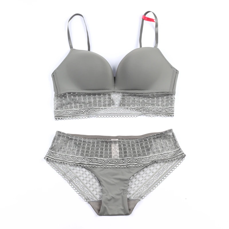 Smooth Soft Thin Cup Wireless Bra With Lace Set Underwear Women Lightly Lined Bra and Panties Set Brassieres
