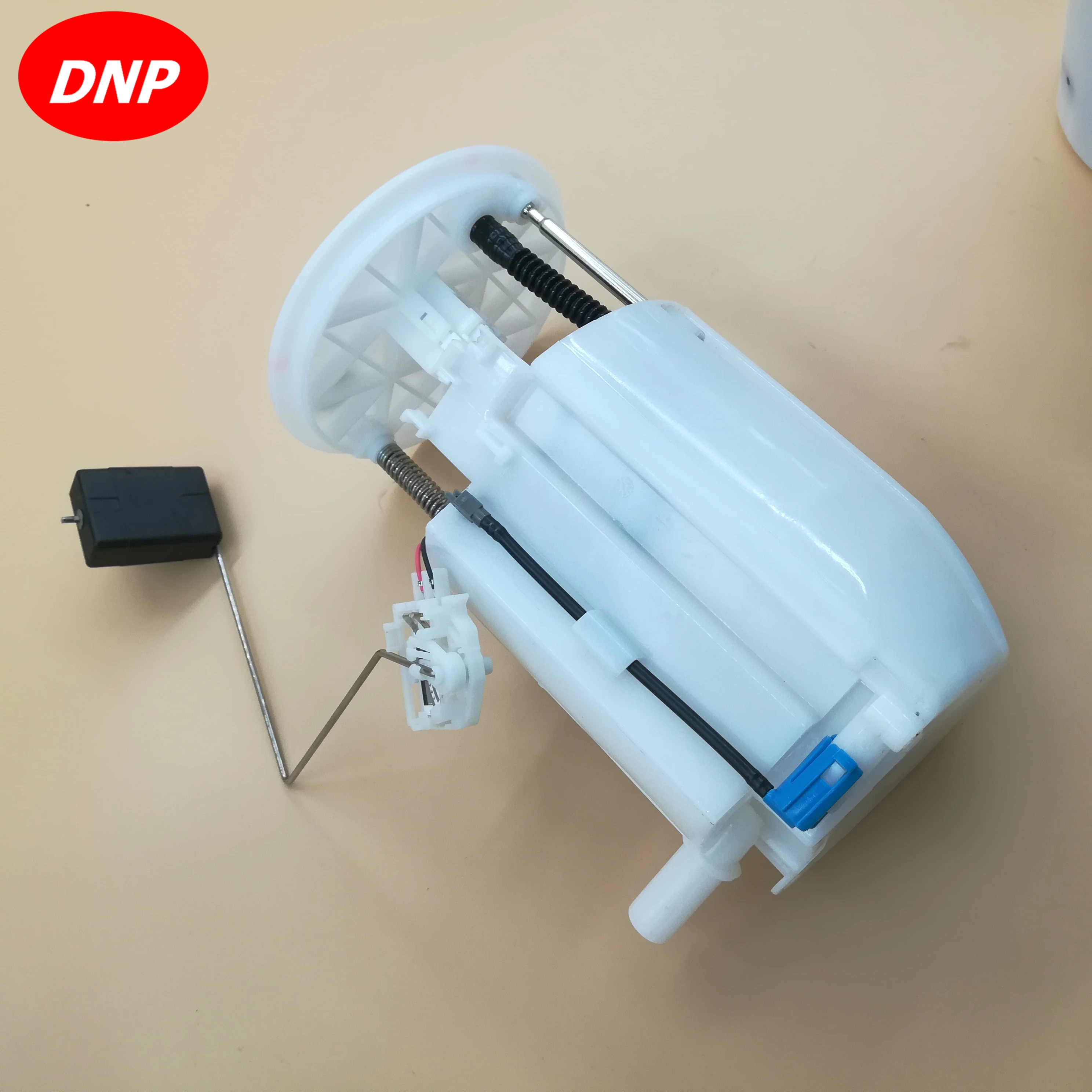Топливный насос DNP в сборе подходит для Toyota new Crown Reiz 77020-0N040/77020-0N010 | Автомобили и