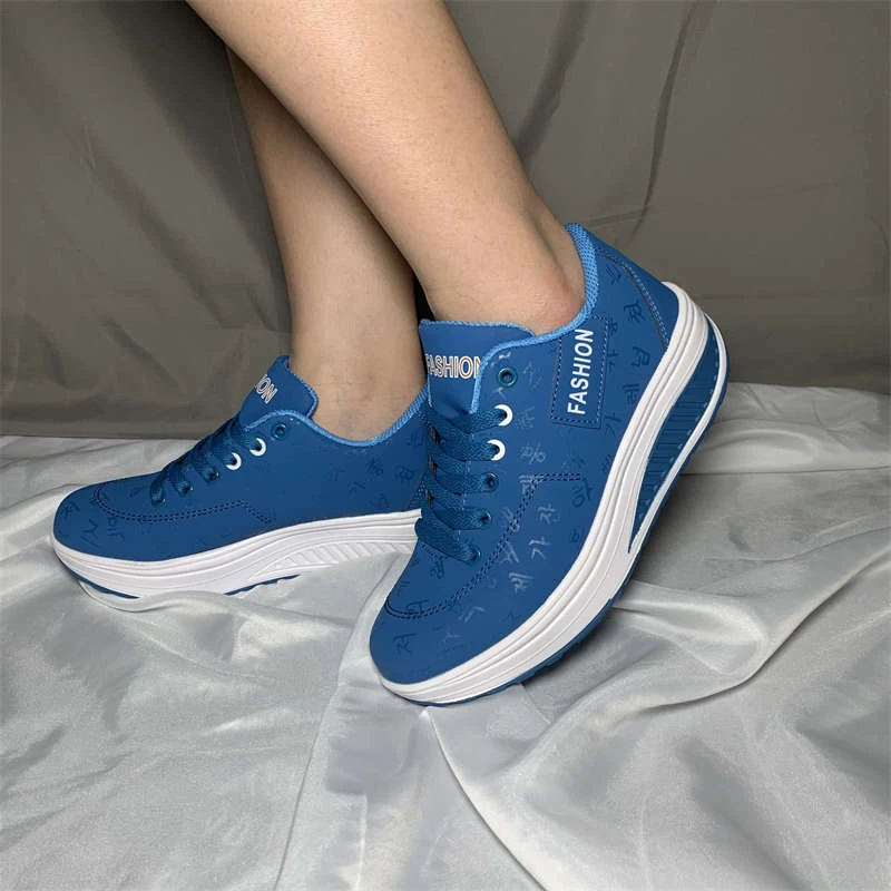 Wide footed shoes Clearance