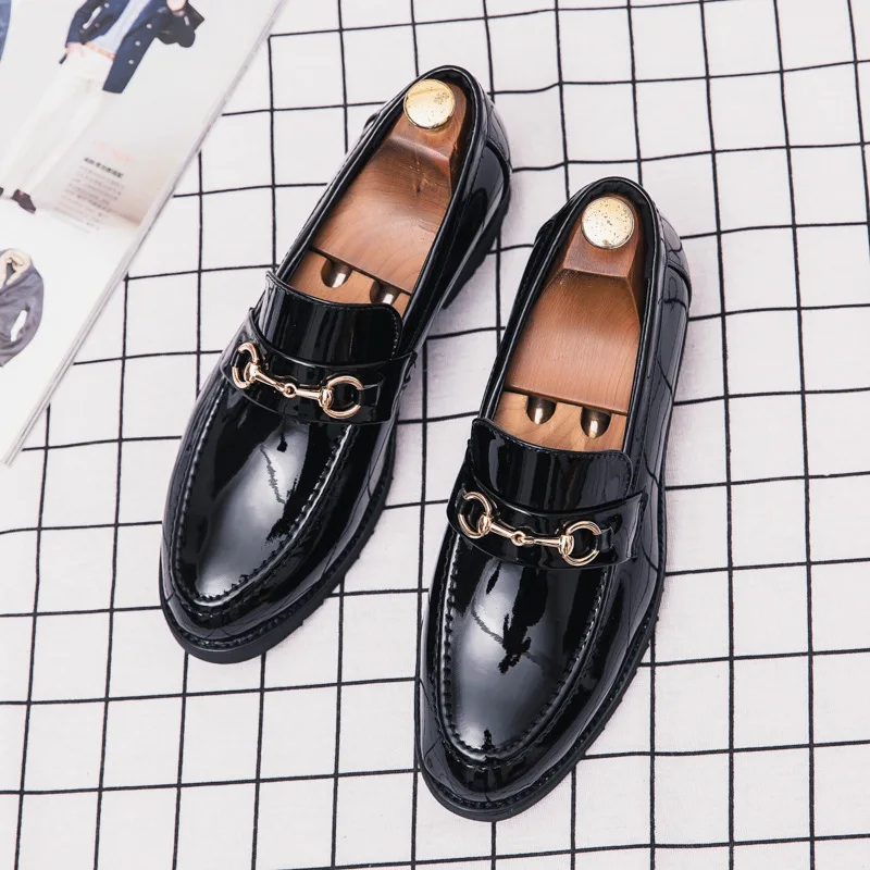 

2019 New Style England Small Leather Shoes Men's Breathable Horse Buckle Bright Skin Leather Shoes Casual Fashion Men Foot Cover