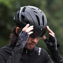Integrally Molded Skateboard Helmets Bicycle Cycling Protective Skateboard Helmets Safety Capacete Ciclismo Skateboarding