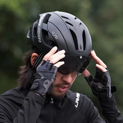 Integrally Molded Skateboard Helmets Bicycle Cycling Protective Skateboard Helmets Safety Capacete Ciclismo Skateboarding