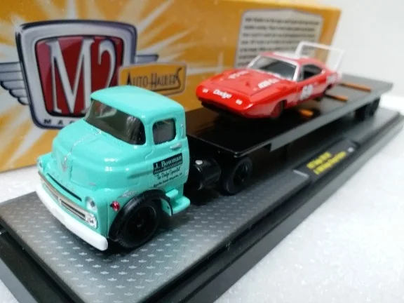 Коллекция литых под давлением моделей автомобилей M2 1/64 Dodge для грузовиков Daytona из