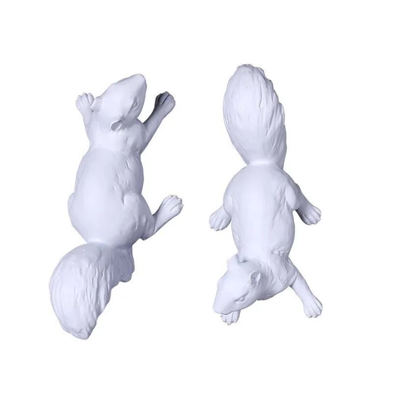 

European style white squirrel wall hangings creative modern sofa background animal wall decorations