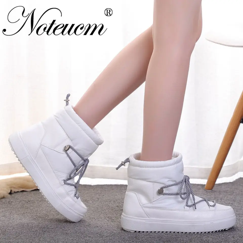 Ceny Kobieta zima biała ciepła, krótka kostka śniegowce z sztuczne futro Wedge wodoodporny pikowany butów kobiet 2019 dziewczyna platformy botte przestrzeń